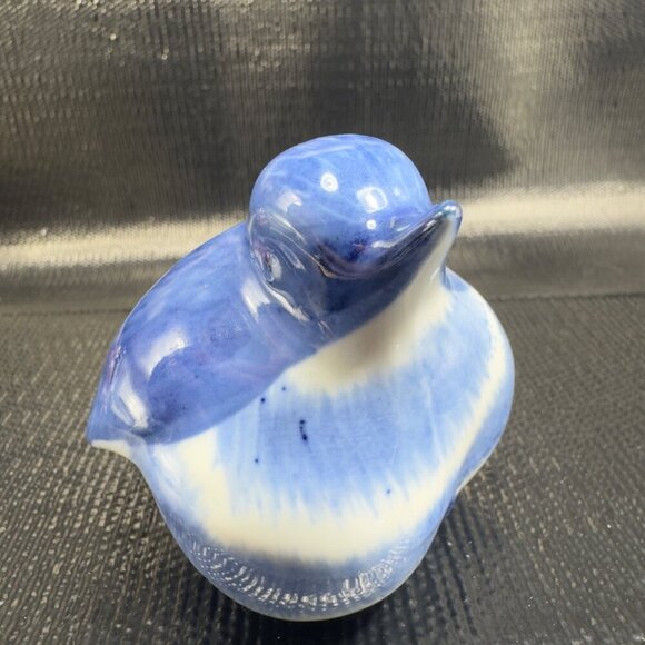 Robin Bird Blue White Porcelain Chubby Fat Bird Figurine Ornament Decorative - Picture 8 of 10
